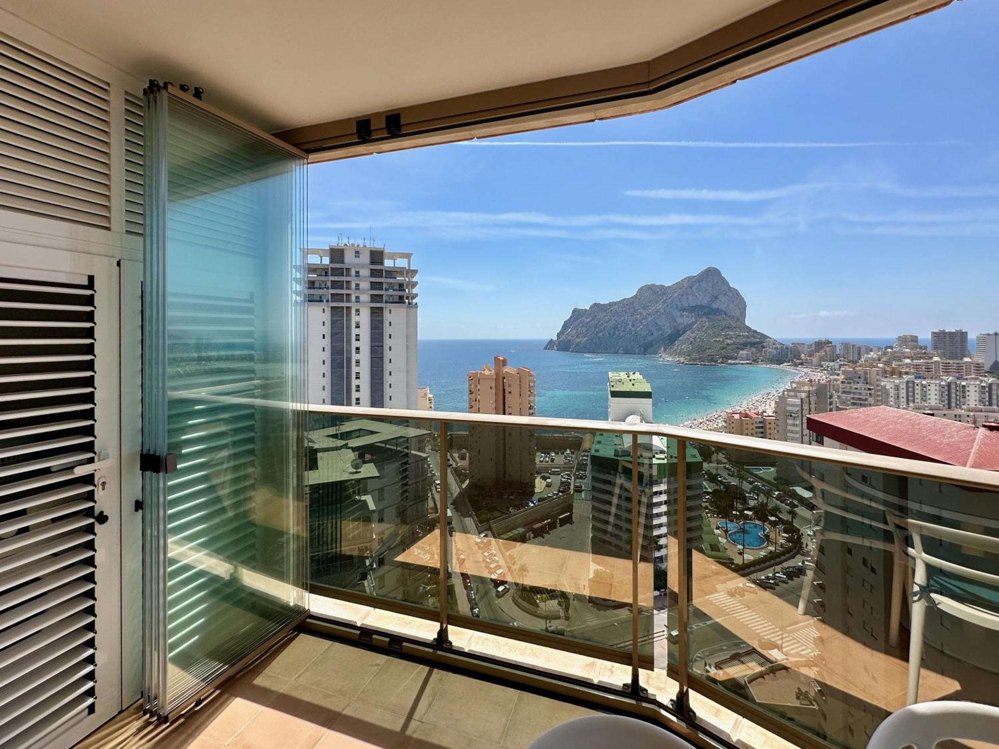 Clubrent - Esmeralda Suites 21º Piso Кальпе Экстерьер фото
